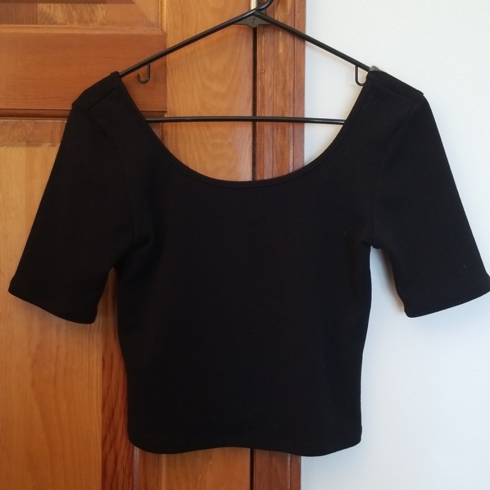 Black crop top